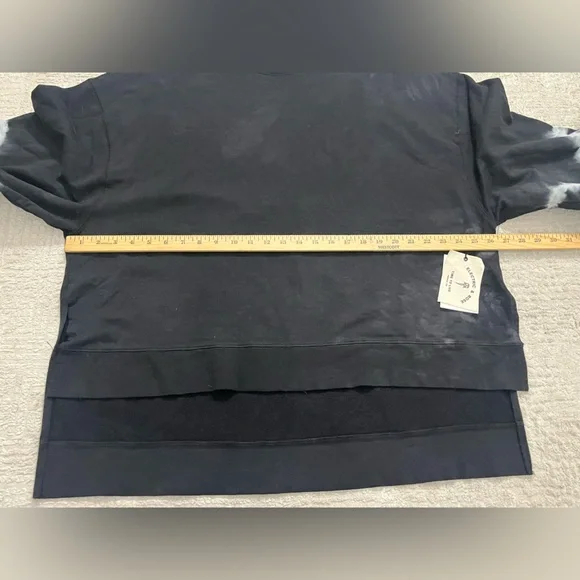 NWT Electric & Rose Oversized Long Sleeve Tie Dye Shirt/Sweatshirt - Picture 3 of 7